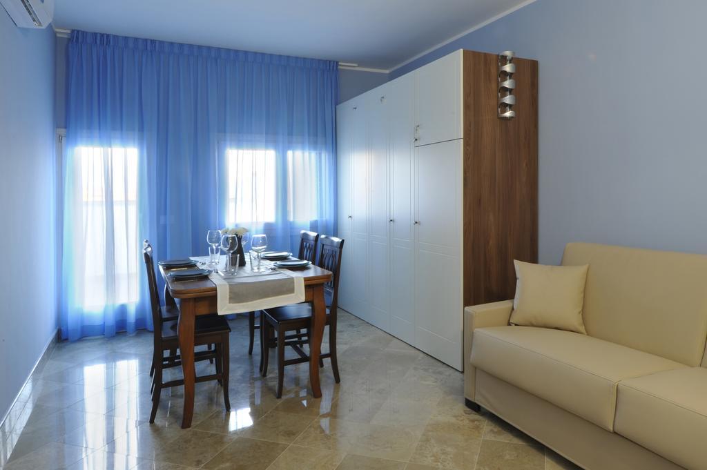 מלון לצ'ה Palazzo Massari מראה חיצוני תמונה